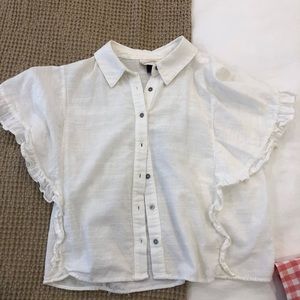 Universal threads ruffle sleeve top